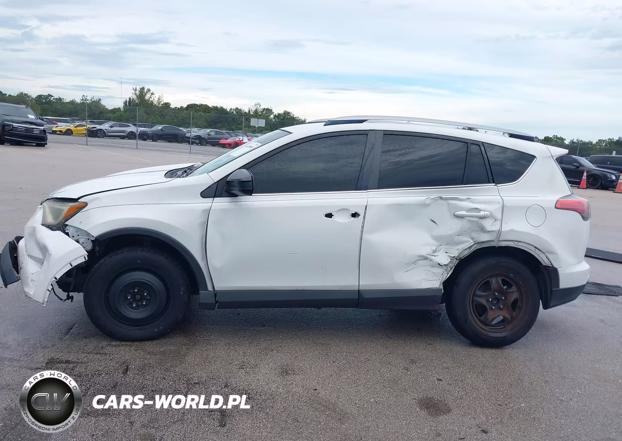 2017 Toyota Rav4 Le VIN:JTMZFREV9HJ703245 - 13