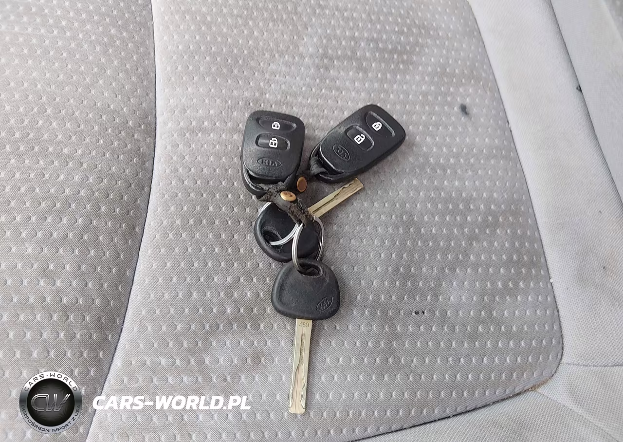 2011 Kia Sorento Lx VIN:5XYKT3A10BG009772 - 11