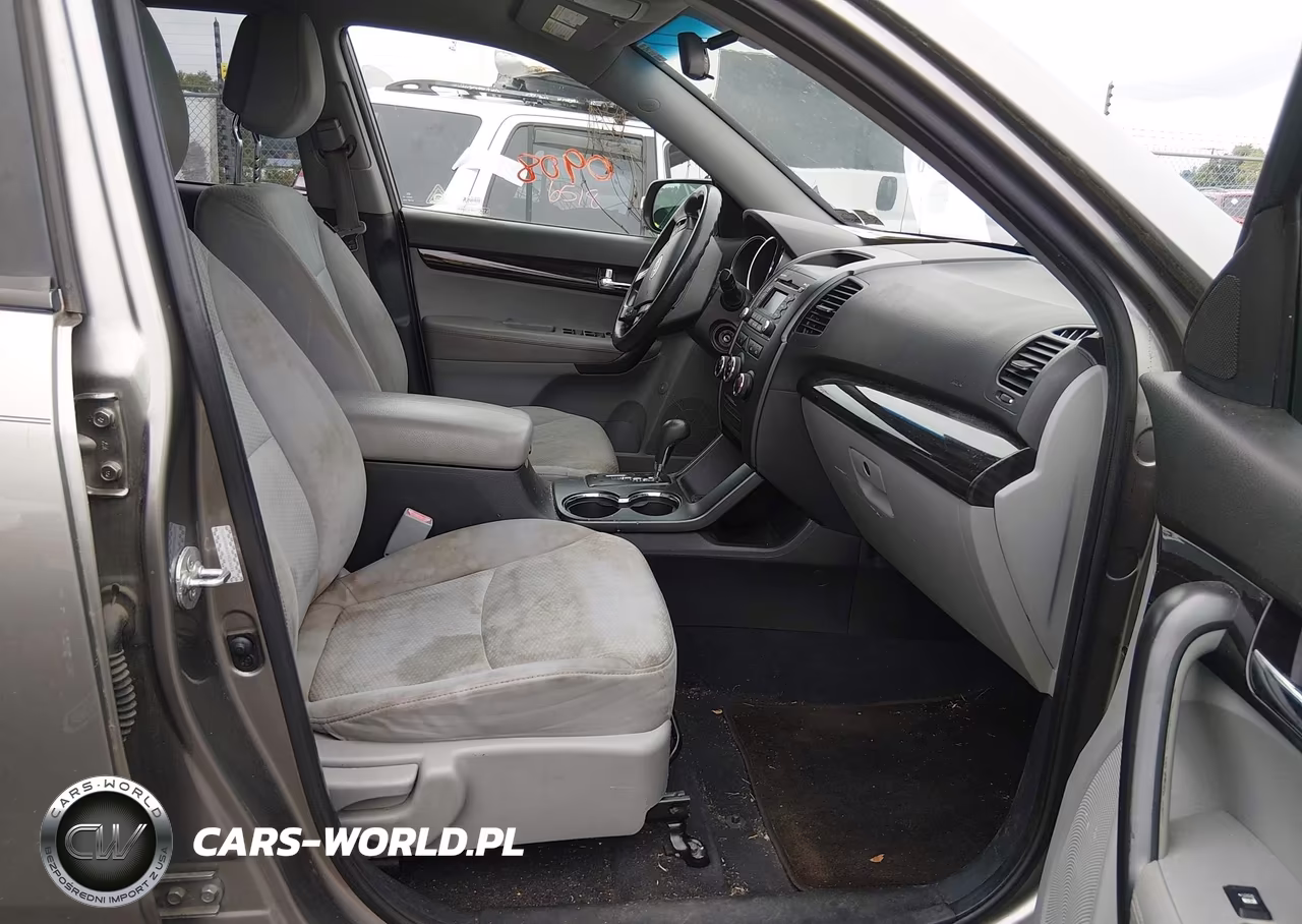 2011 Kia Sorento Lx VIN:5XYKT3A10BG009772 - 5