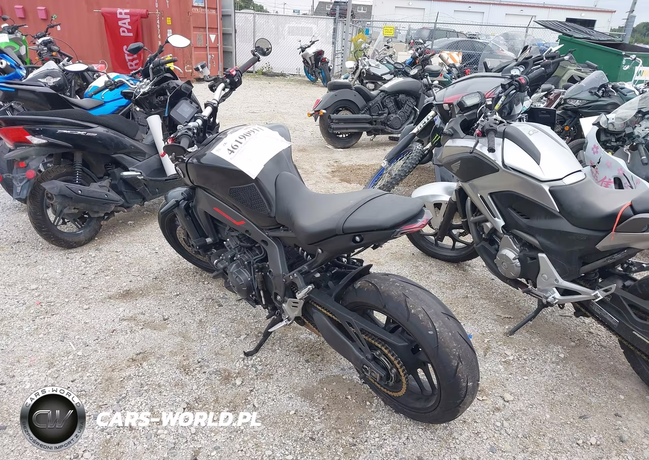 2022 Yamaha Mt09 VIN:JYARN71E0NA002422 - 3