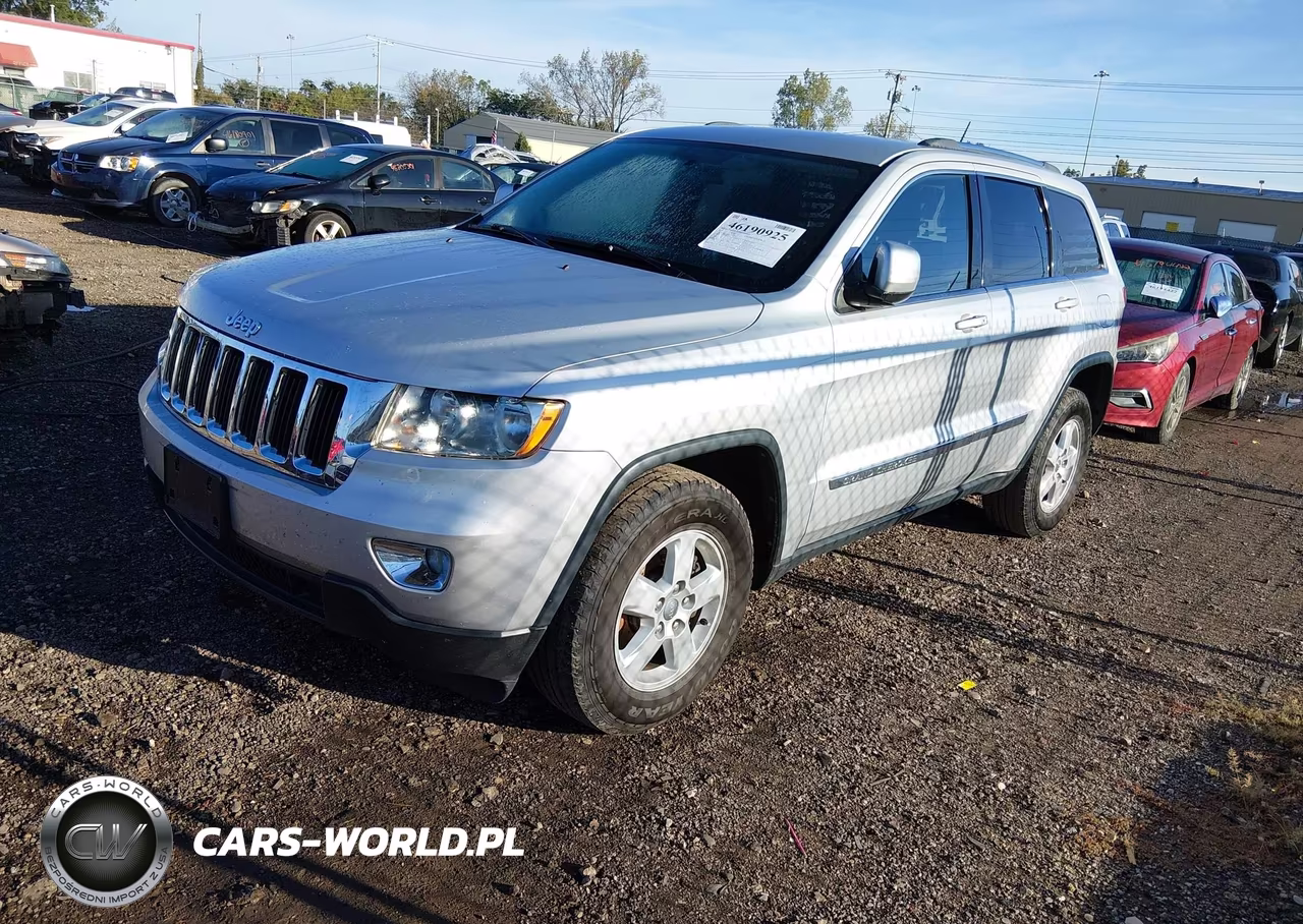 2013 Jeep Grand Cherokee Laredo VIN:1C4RJFAG3DC640775 - 2