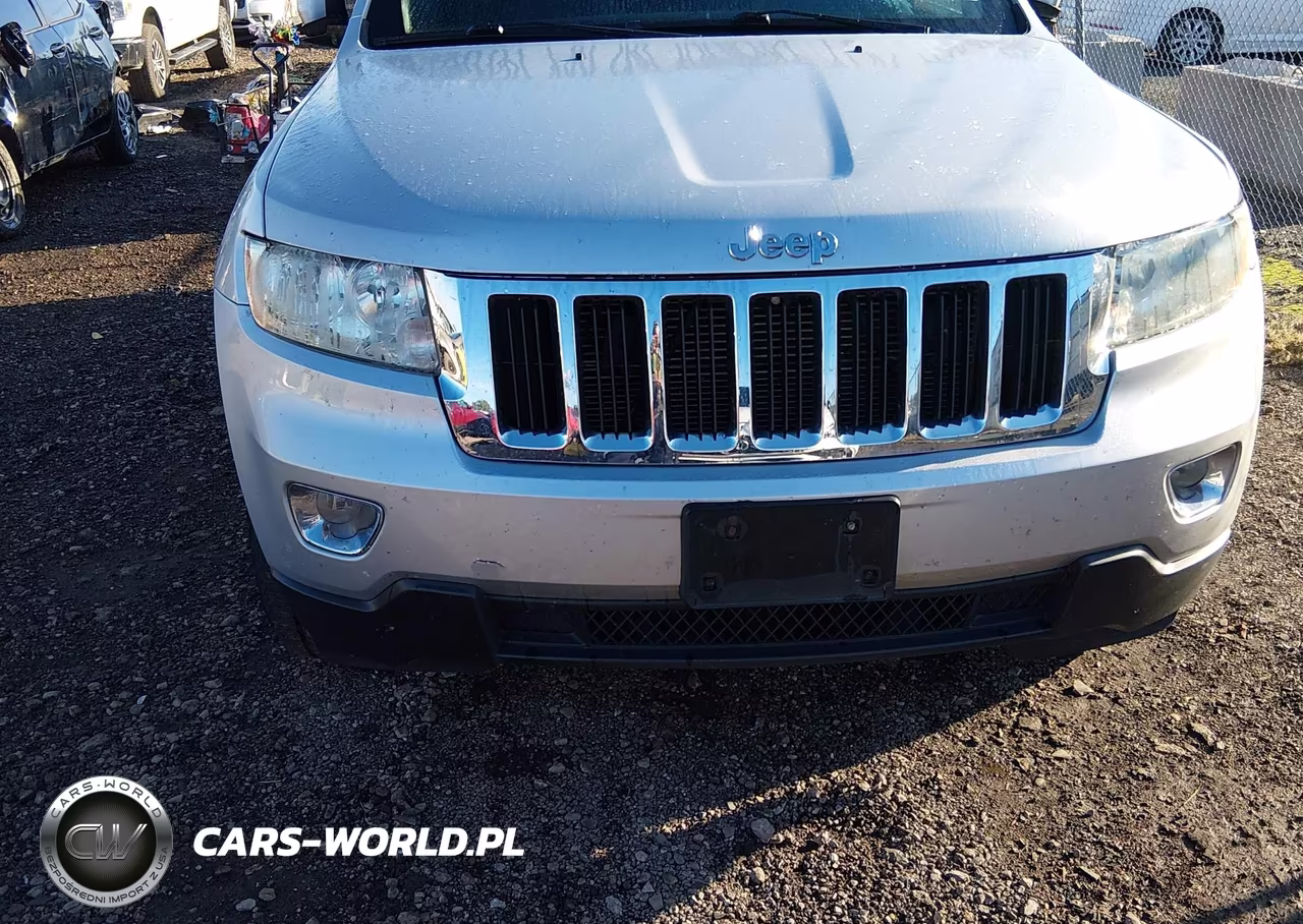 2013 Jeep Grand Cherokee Laredo VIN:1C4RJFAG3DC640775 - 6