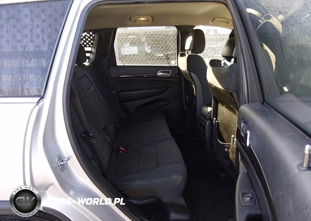 2013 Jeep Grand Cherokee Laredo VIN:1C4RJFAG3DC640775 - 8