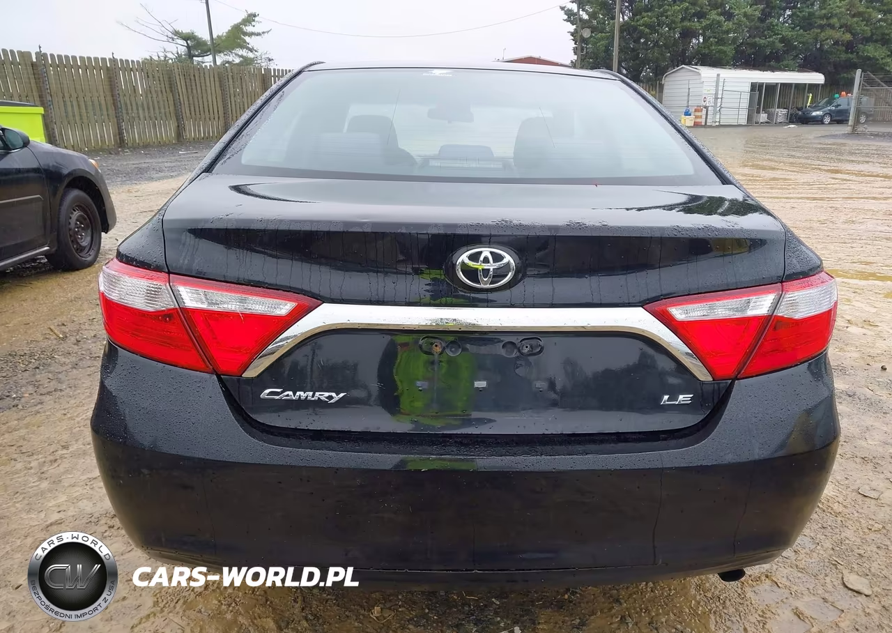 2015 Toyota Camry Le VIN:4T4BF1FK6FR471630 - 16