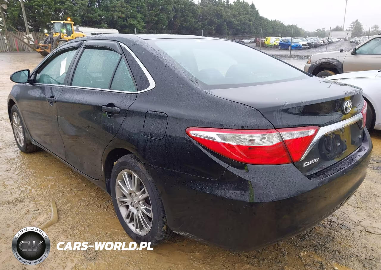 2015 Toyota Camry Le VIN:4T4BF1FK6FR471630 - 3