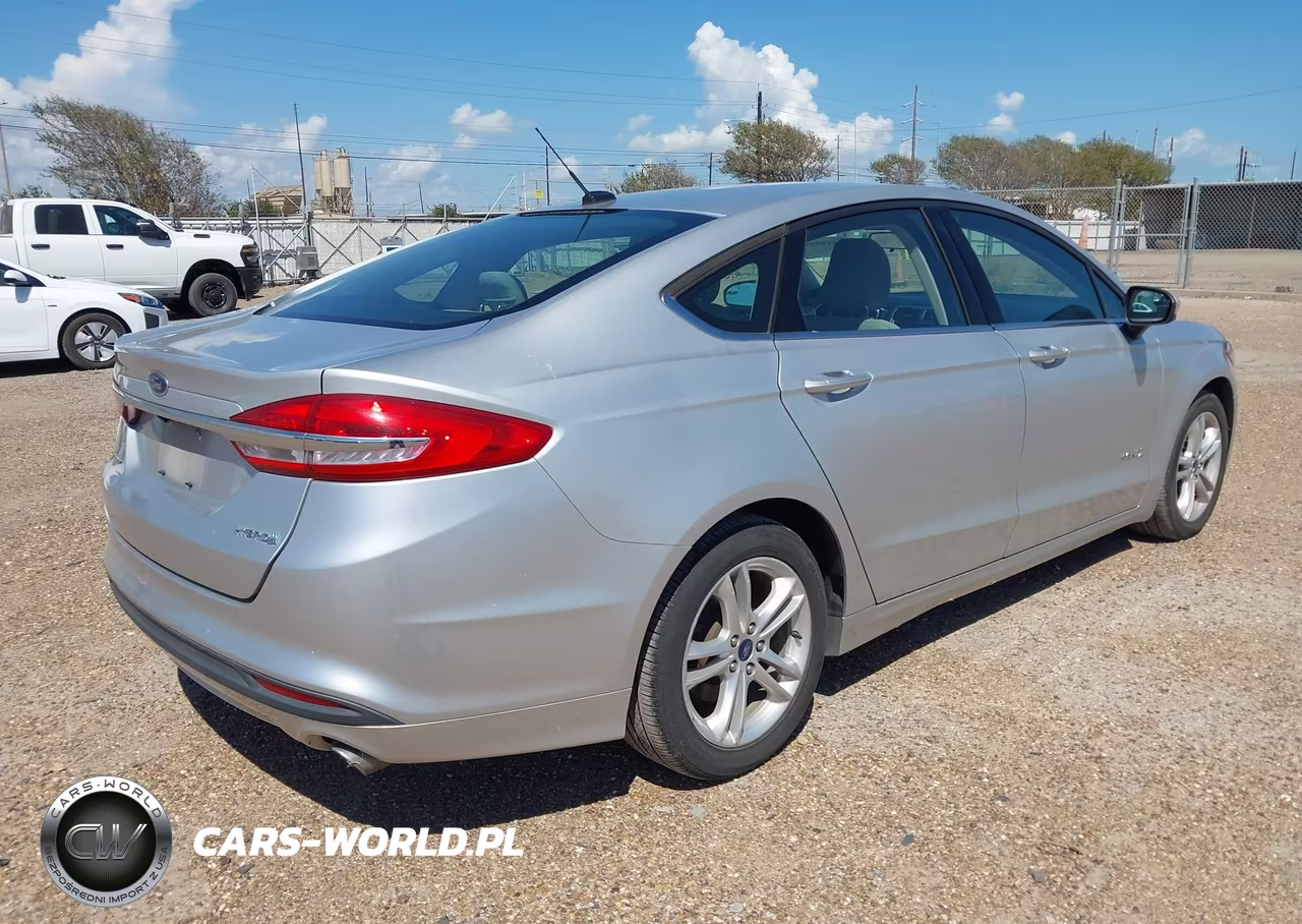 2018 Ford Fusion Hybrid S VIN:3FA6P0UU6JR235786 - 4
