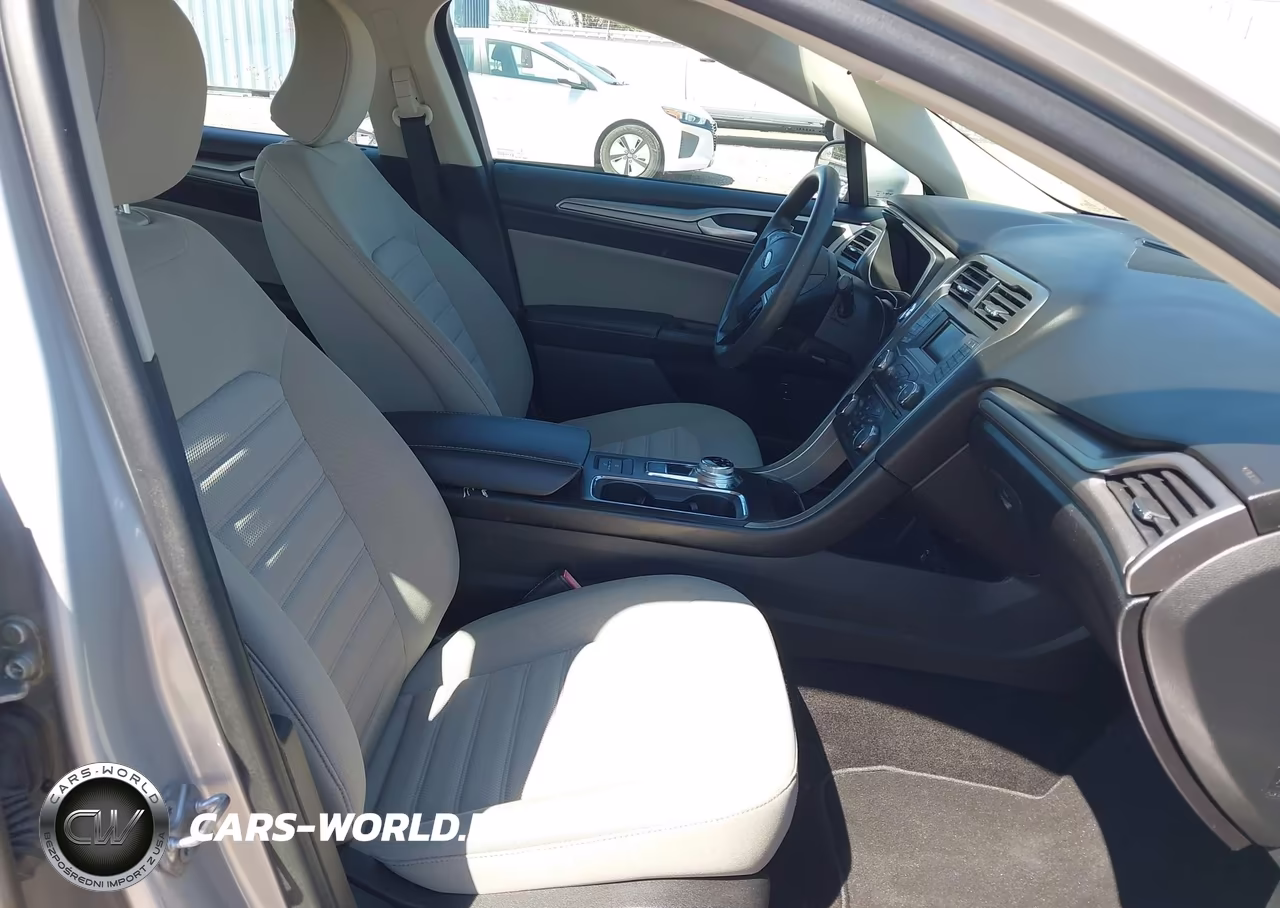 2018 Ford Fusion Hybrid S VIN:3FA6P0UU6JR235786 - 5