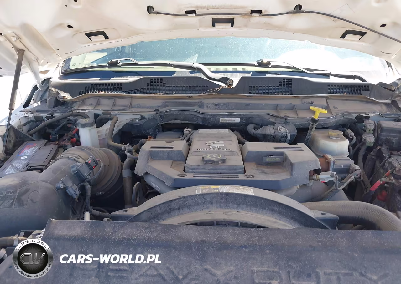 2018 Ram 3500 Chassis Tradesman-Slt VIN:3C7WRTAL7JG272913 - 10