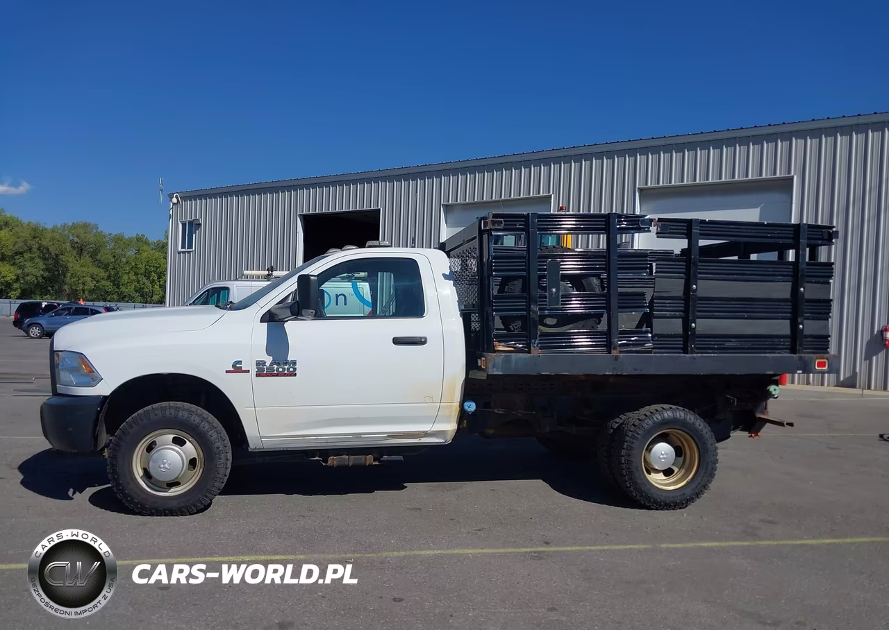 2018 Ram 3500 Chassis Tradesman-Slt VIN:3C7WRTAL7JG272913 - 14
