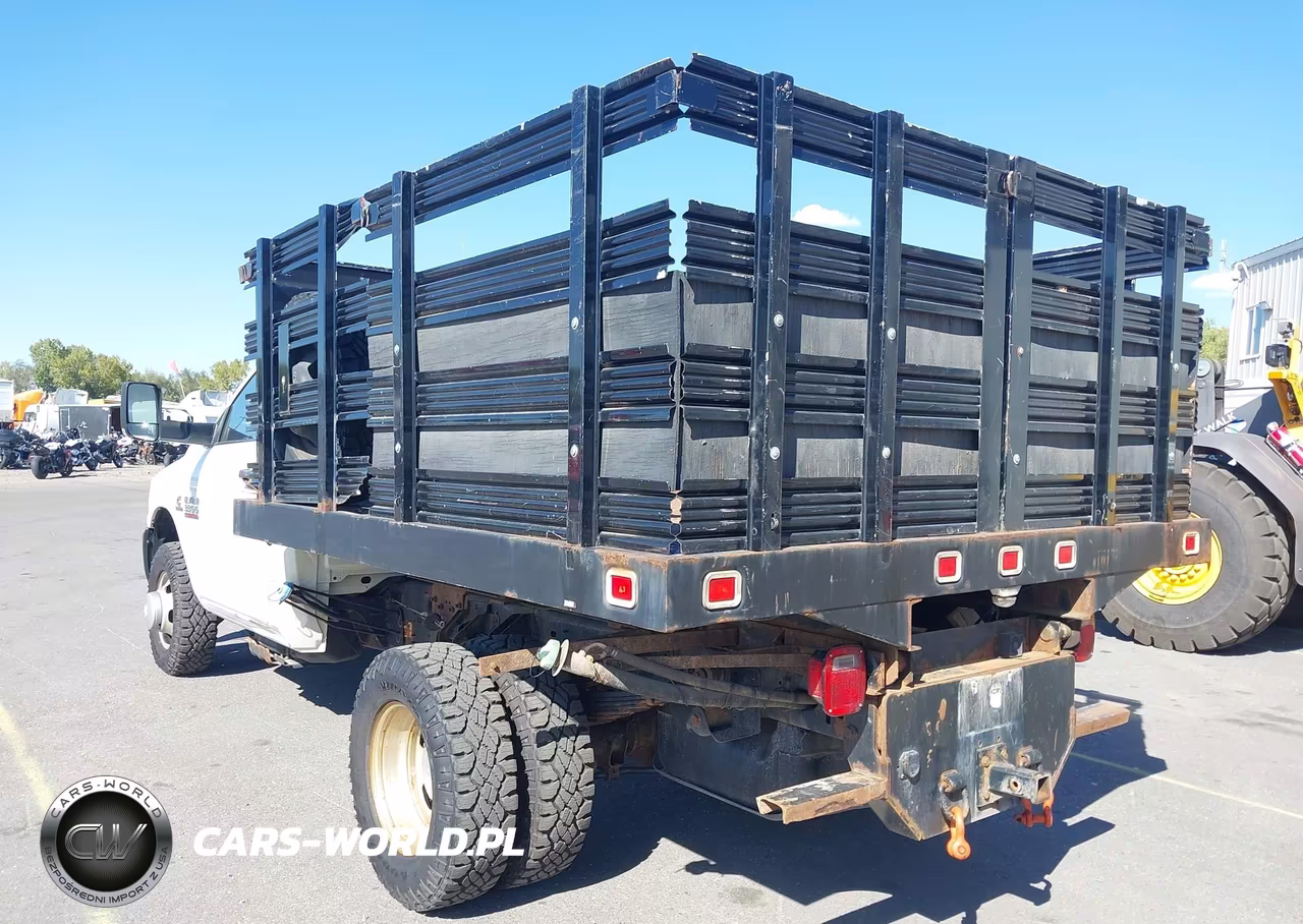 2018 Ram 3500 Chassis Tradesman-Slt VIN:3C7WRTAL7JG272913 - 3
