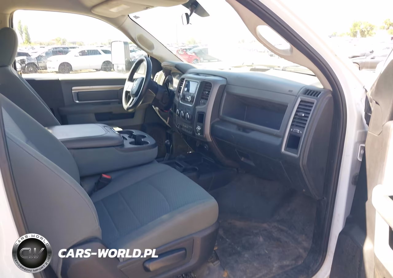 2018 Ram 3500 Chassis Tradesman-Slt VIN:3C7WRTAL7JG272913 - 5
