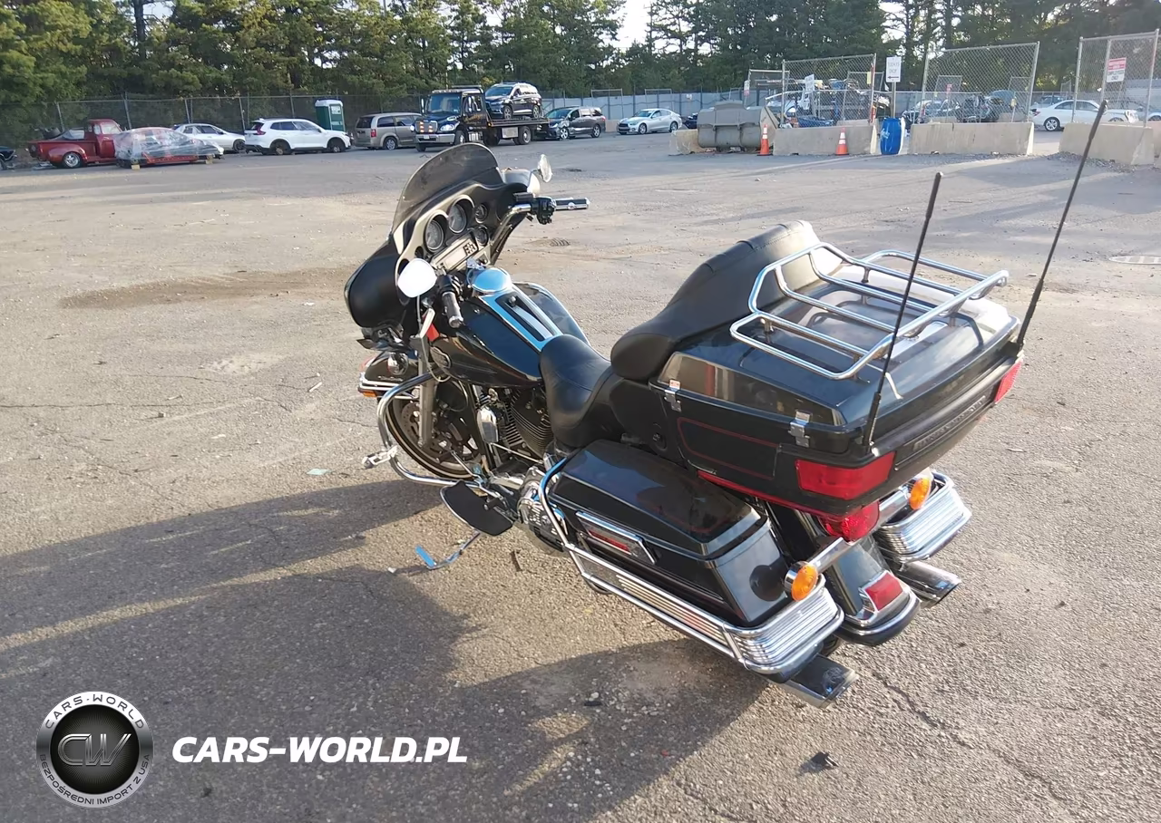 2008 Harley-Davidson Flhtcui VIN:1HD1FC41X8Y637965 - 3