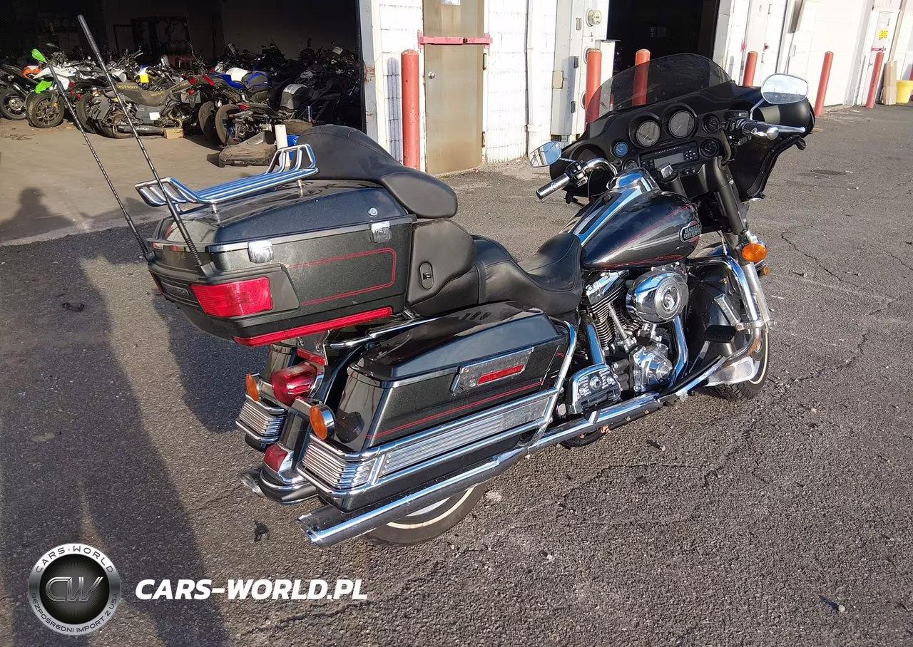 2008 Harley-Davidson Flhtcui VIN:1HD1FC41X8Y637965 - 4