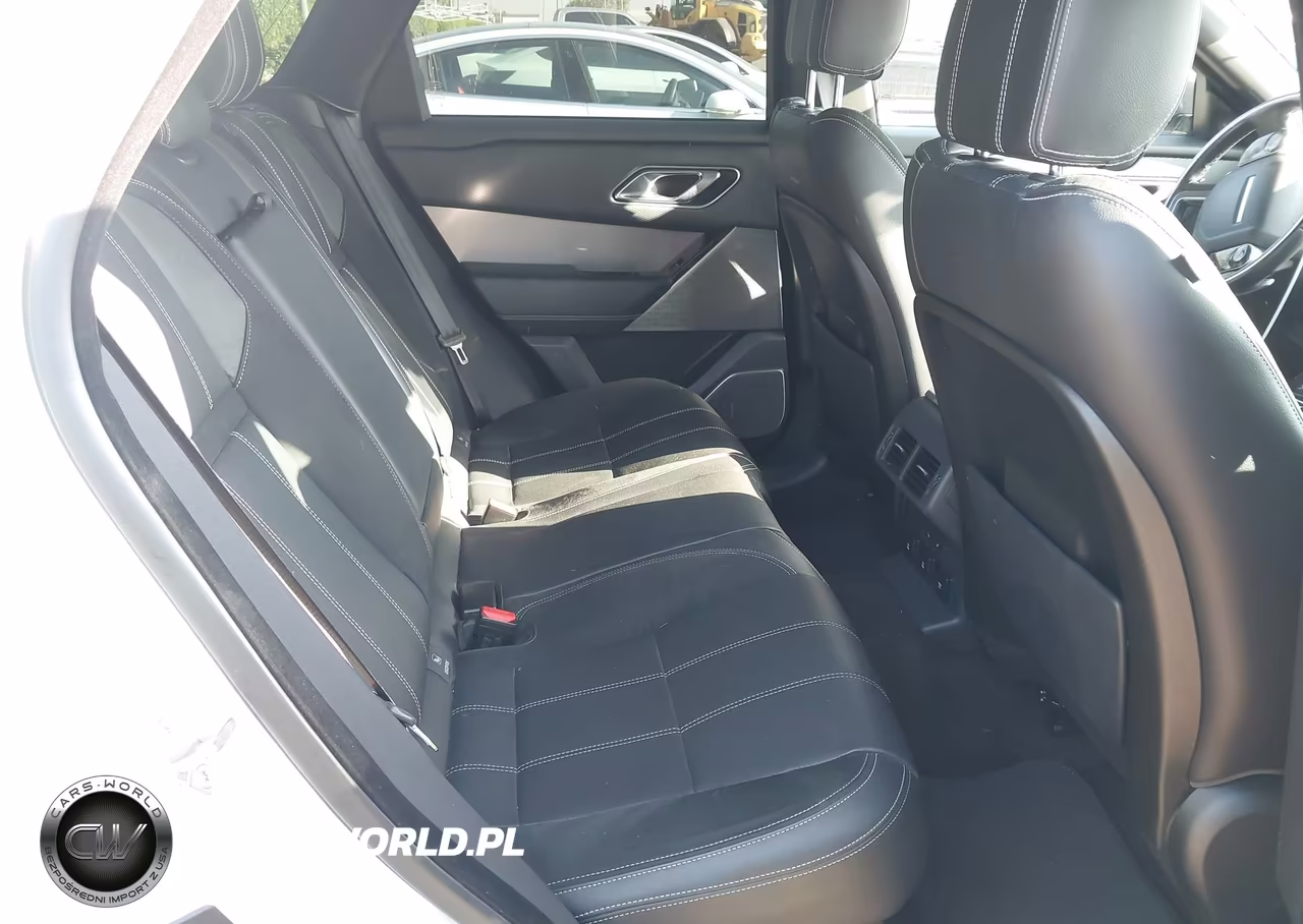 2018 Land Rover Range Rover Velar P250 Se R-Dynamic VIN:SALYL2RXXJA775710 - 8