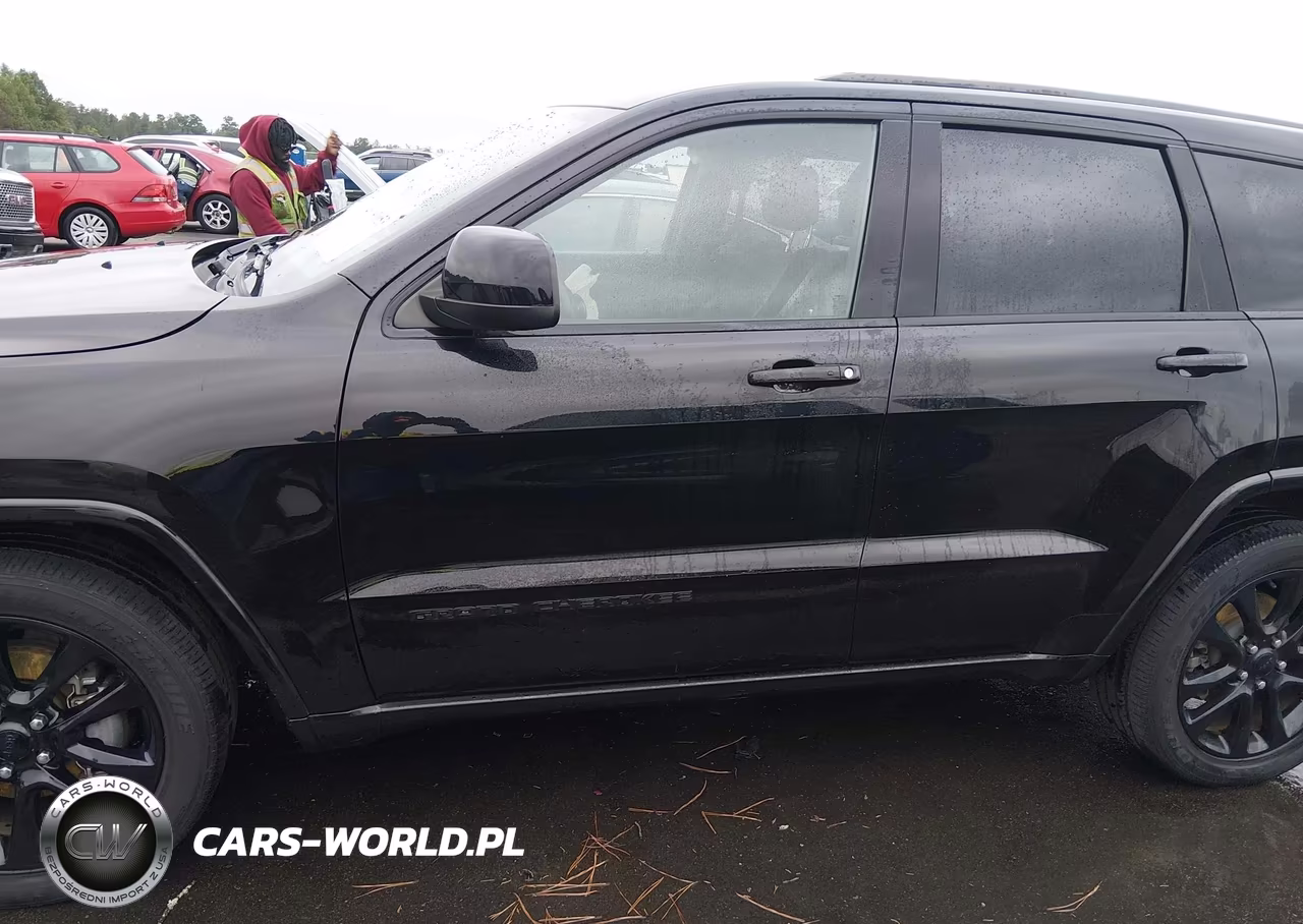 2018 Jeep Grand Cherokee Altitude 4X2 VIN:1C4RJEAG7JC428077 - 15