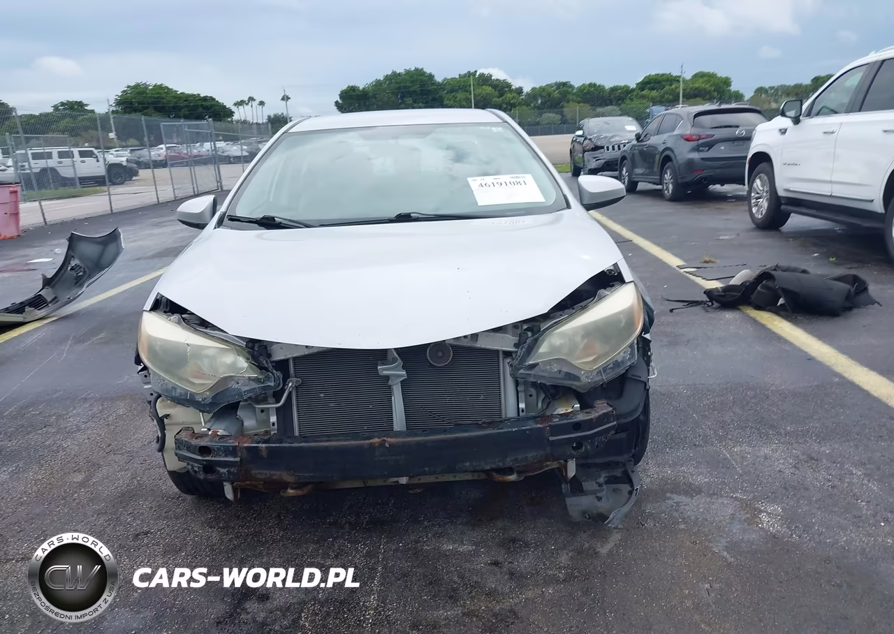 2015 Toyota Corolla Le VIN:2T1BURHE0FC294113 - 6