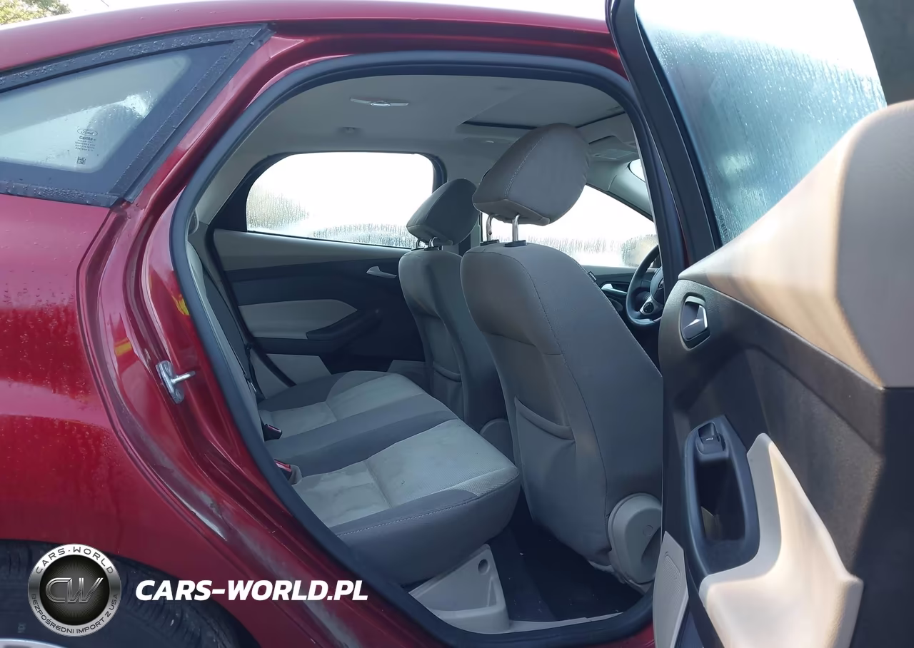 2014 Ford Focus Se VIN:1FADP3F21EL367377 - 8