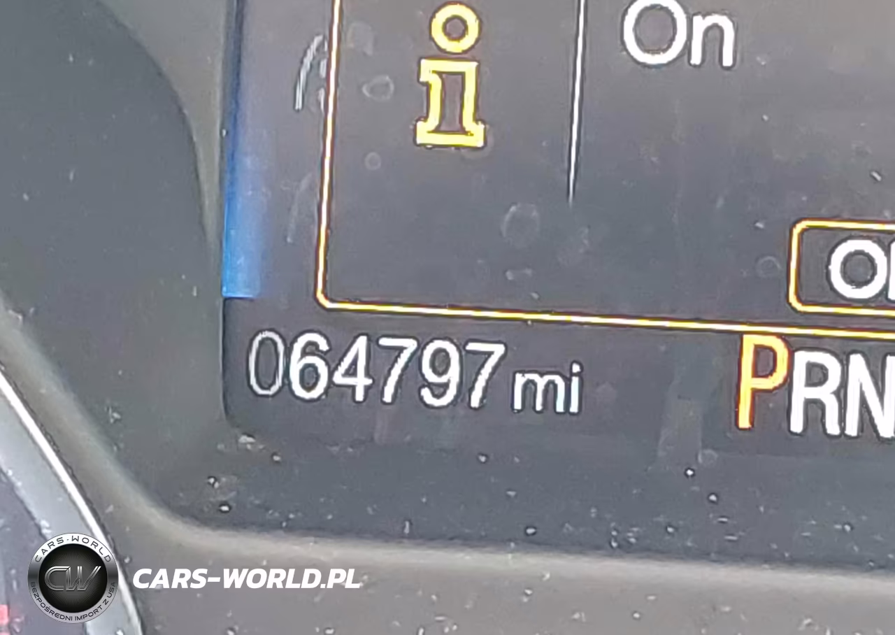2018 Ford Focus Titanium VIN:1FADP3N27JL326148 - 15