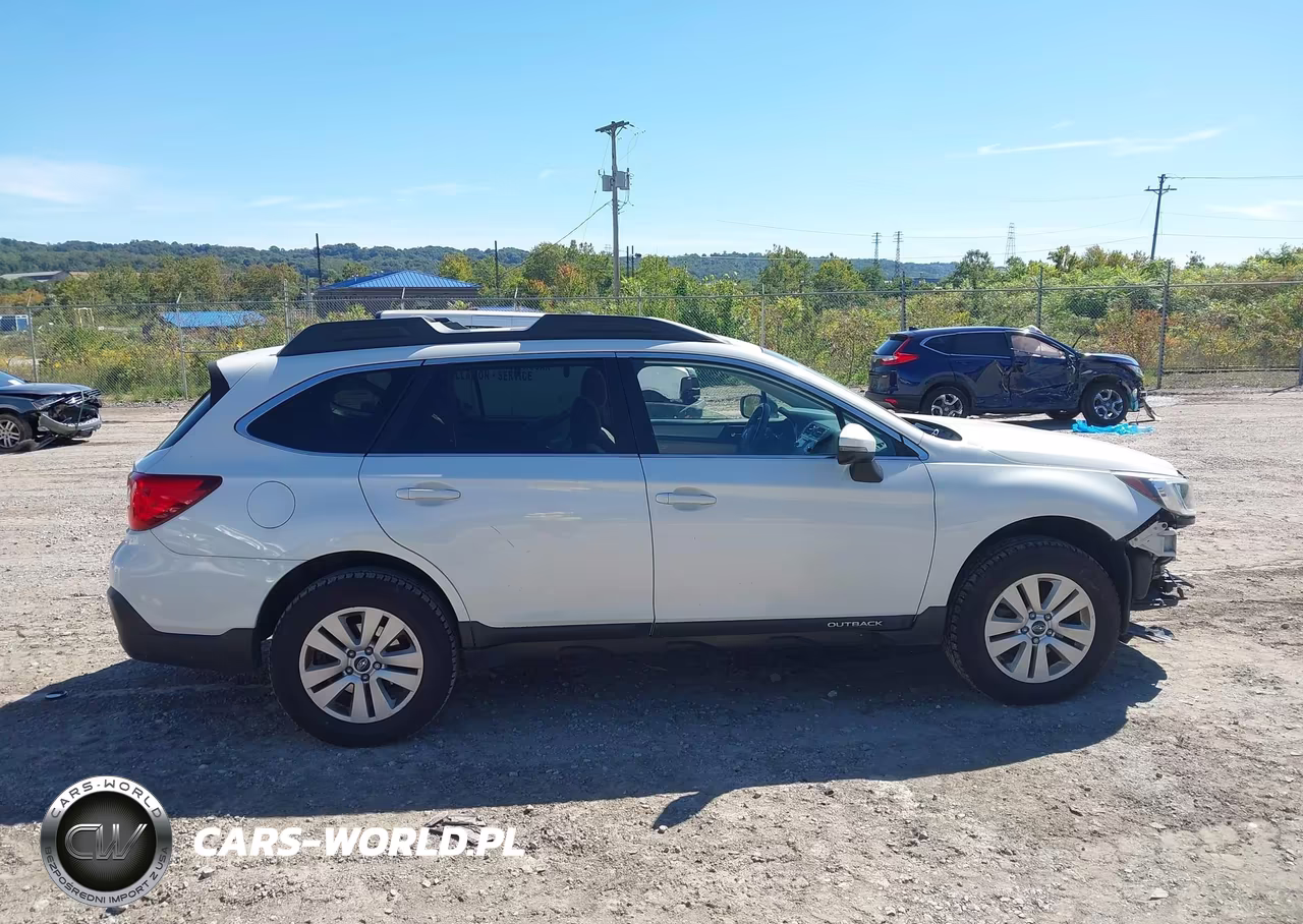 2018 Subaru Outback 2.5I Premium VIN:4S4BSAHC8J3203737 - 14