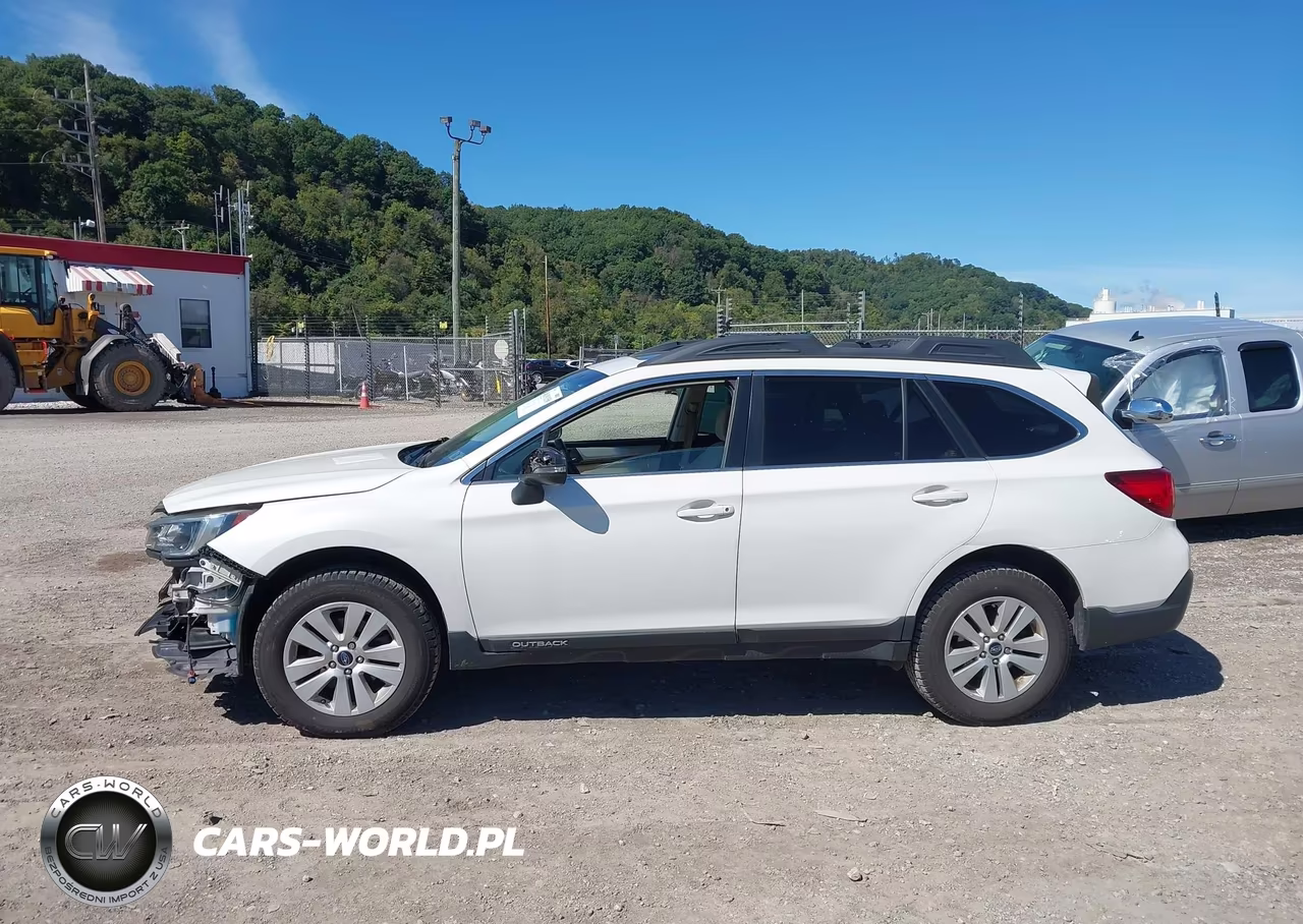 2018 Subaru Outback 2.5I Premium VIN:4S4BSAHC8J3203737 - 15