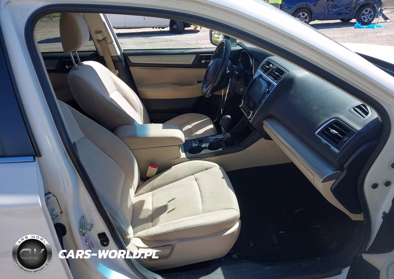 2018 Subaru Outback 2.5I Premium VIN:4S4BSAHC8J3203737 - 5