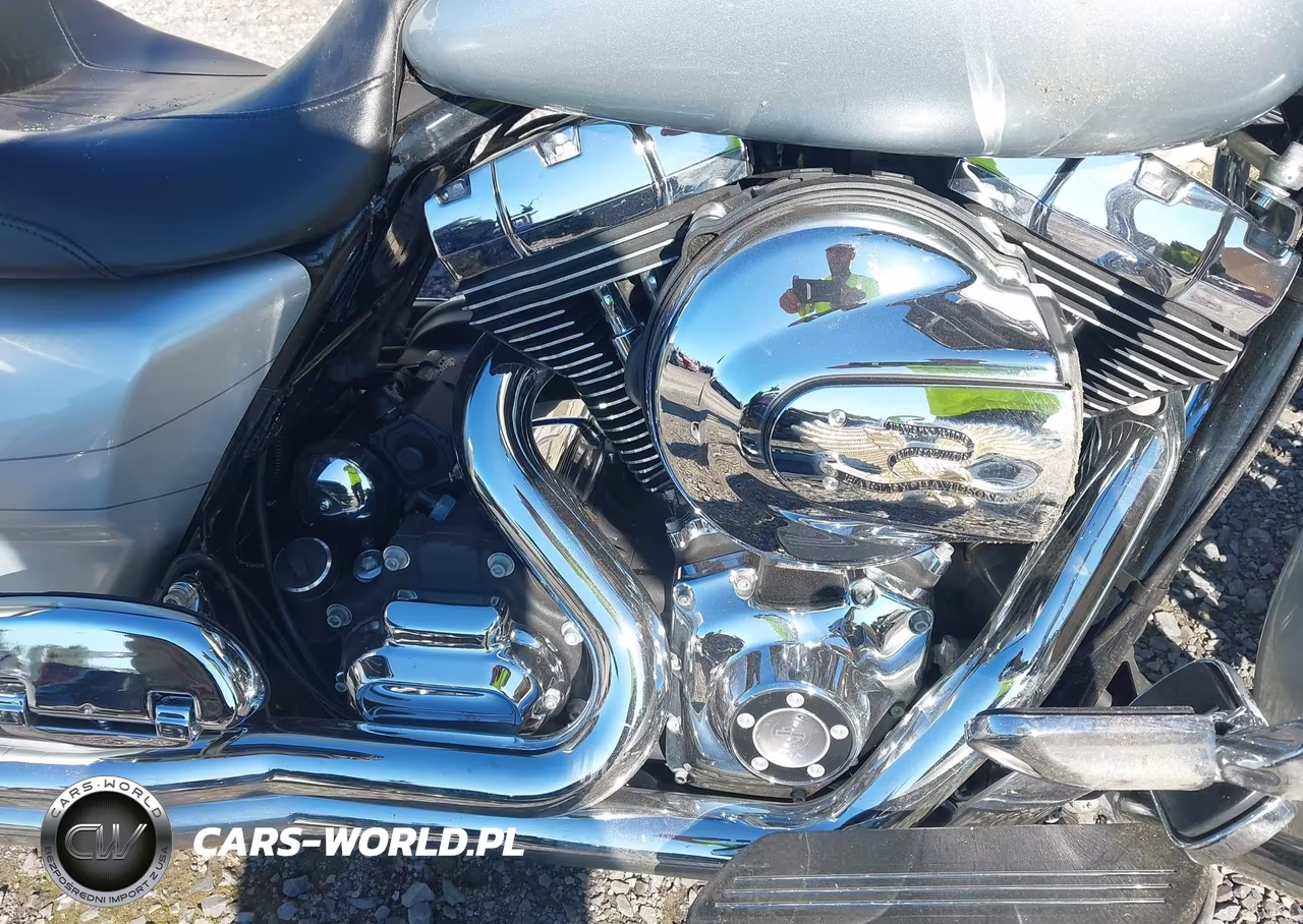 2015 Harley-Davidson Flhxs Street Glide Special VIN:1HD1KRM19FB607984 - 8