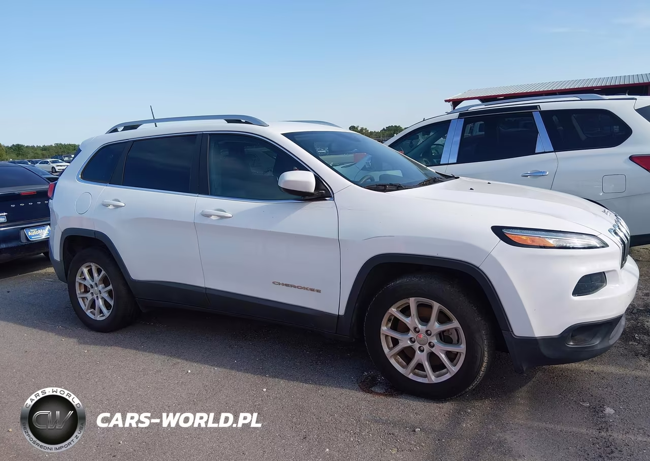 2018 Jeep Cherokee Latitude Fwd VIN:1C4PJLCBXJD566803 - 13
