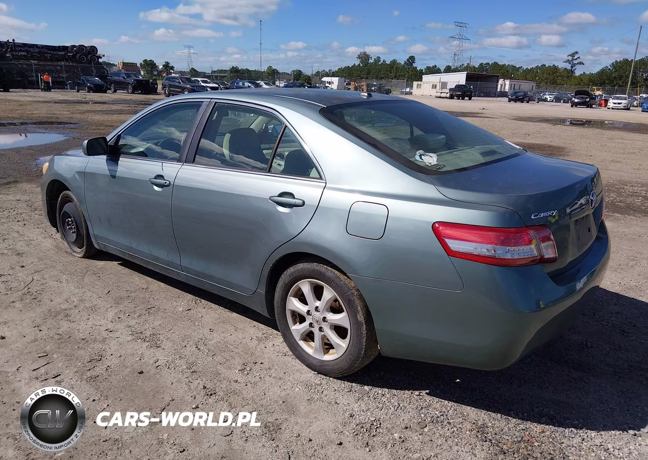 2011 Toyota Camry Le VIN:4T1BF3EK7BU581426 - 3