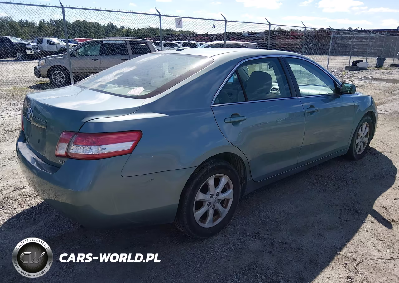 2011 Toyota Camry Le VIN:4T1BF3EK7BU581426 - 4