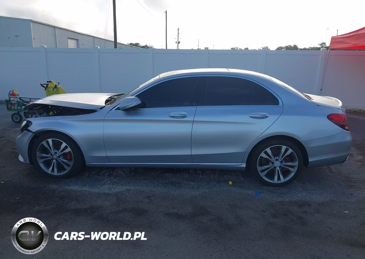 2015 Mercedes-Benz C-Class C 300 VIN:55SWF4JBXFU076771 - 16