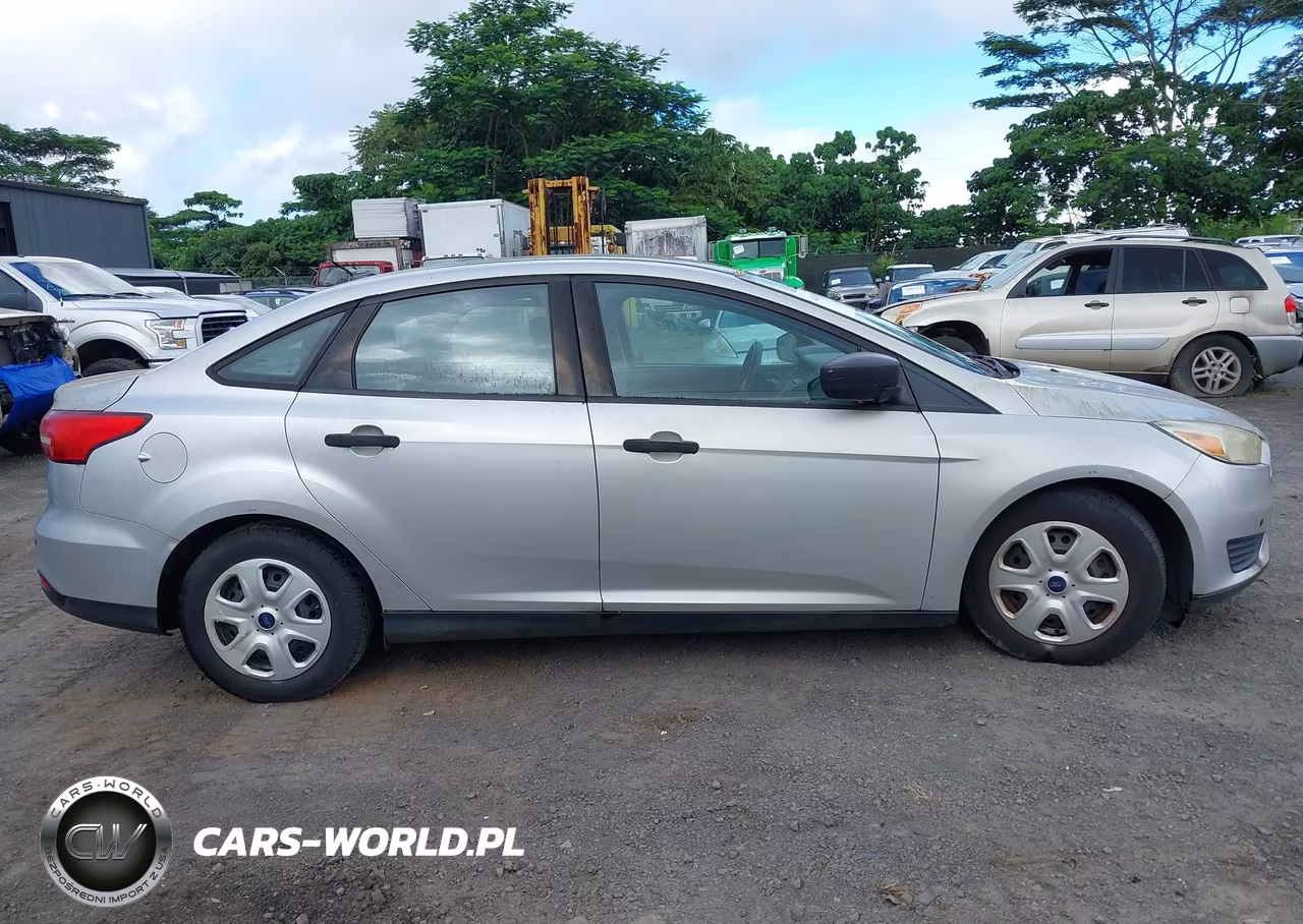 2016 Ford Focus S VIN:1FADP3E24GL322390 - 14