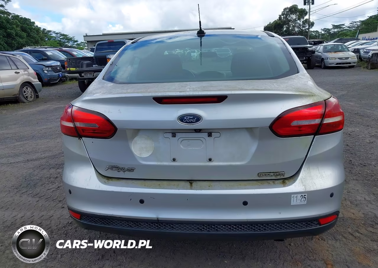 2016 Ford Focus S VIN:1FADP3E24GL322390 - 17