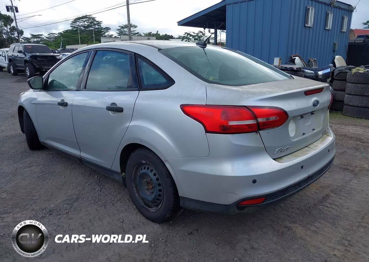 2016 Ford Focus S VIN:1FADP3E24GL322390 - 3