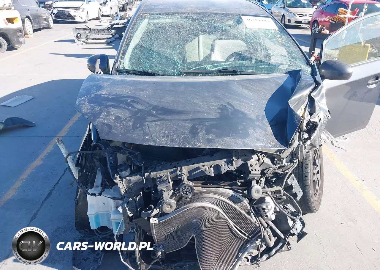 2015 Toyota Prius Two VIN:JTDKN3DU3F0461386 - 6