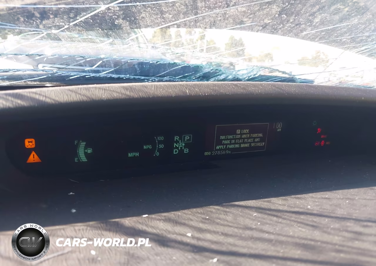 2015 Toyota Prius Two VIN:JTDKN3DU3F0461386 - 7