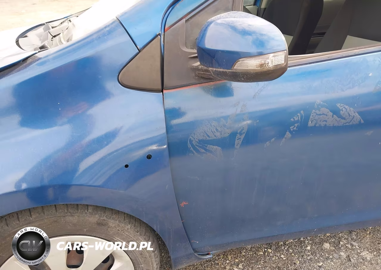 2012 Toyota Prius C VIN:JTDKDTB35C1514480 - 13