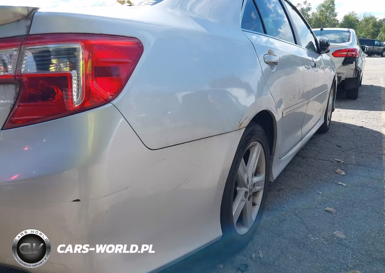 2013 Toyota Camry Se VIN:4T1BF1FK2DU718813 - 19