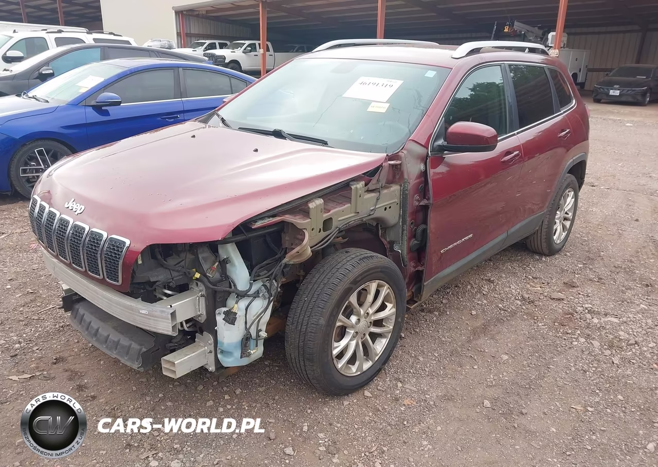 2019 Jeep Cherokee Latitude Fwd VIN:1C4PJLCBXKD148050 - 2