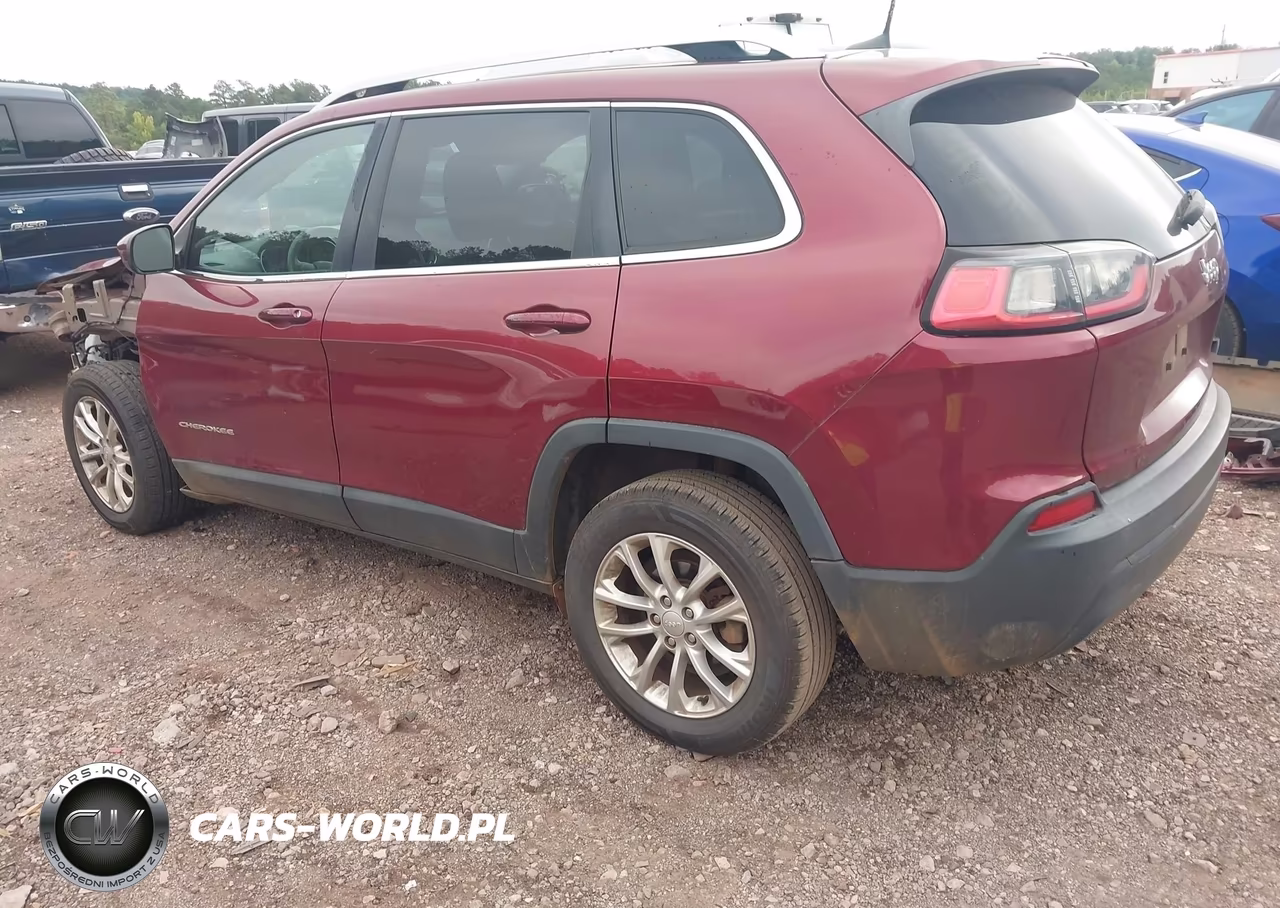 2019 Jeep Cherokee Latitude Fwd VIN:1C4PJLCBXKD148050 - 3
