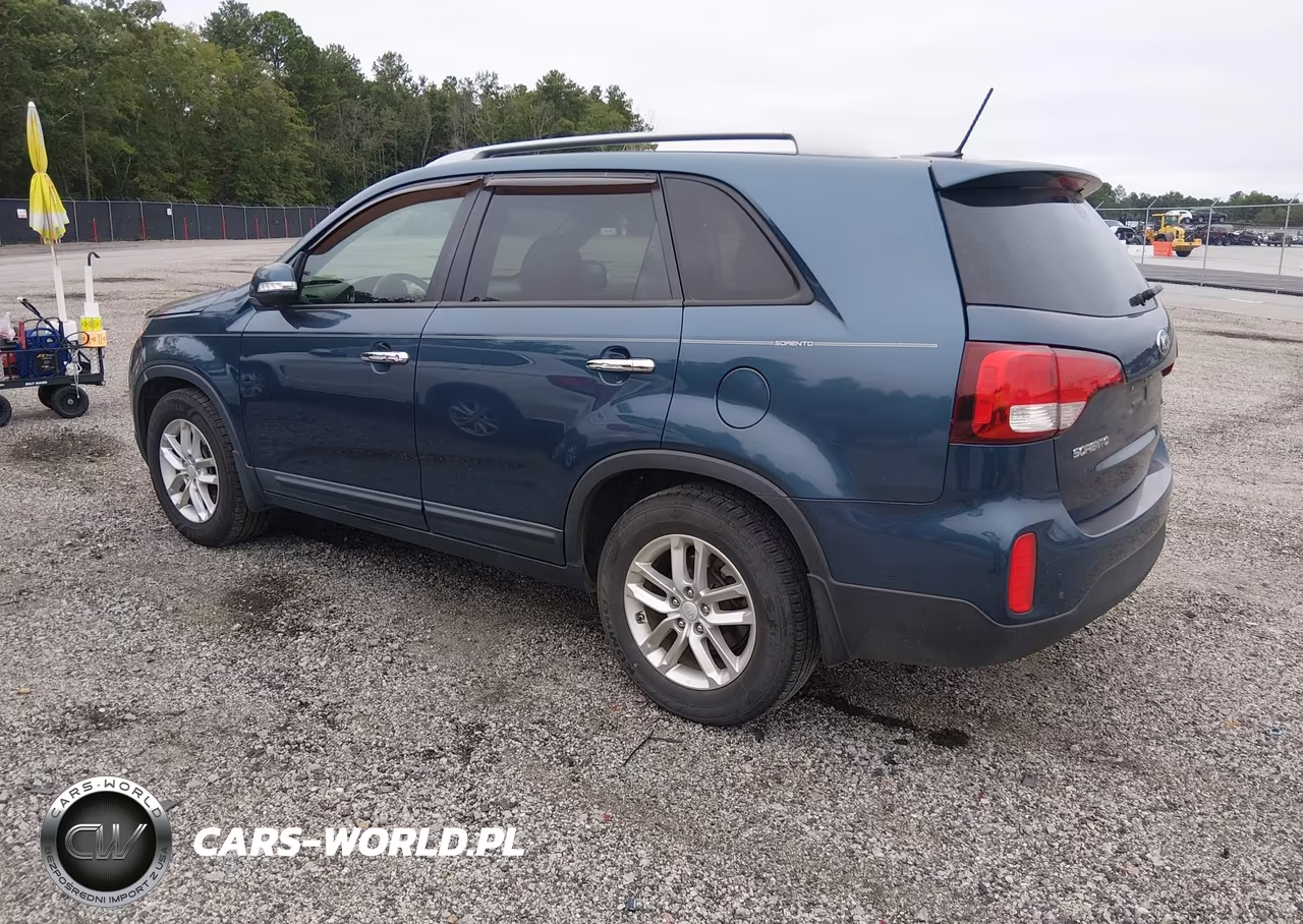 2014 Kia Sorento Lx VIN:5XYKT4A61EG491156 - 3