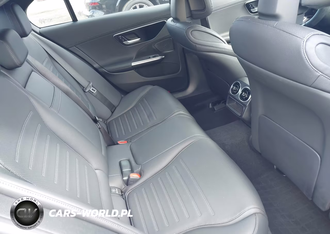 2024 Mercedes-Benz C 300 VIN:W1KAF4GB9RR210998 - 8