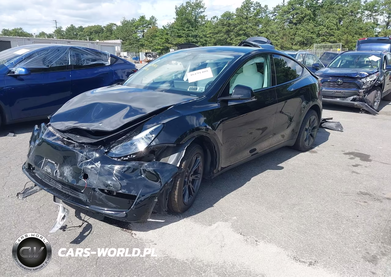 2025 Tesla Modelo Y Long Range Dual Motor All-Wheel Drive VIN:7SAYGDEE7SA364852 - 2