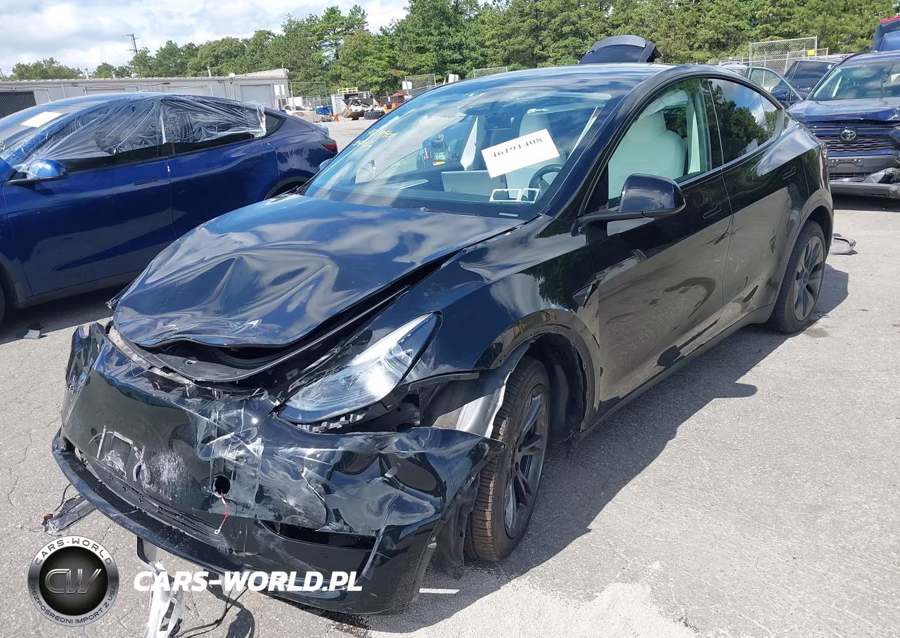 2025 Tesla Modelo Y Long Range Dual Motor All-Wheel Drive VIN:7SAYGDEE7SA364852 - 6