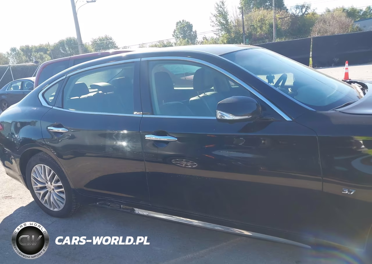 2016 Infiniti Q70L 3.7X VIN:JN1BY1PR6GM720856 - 13