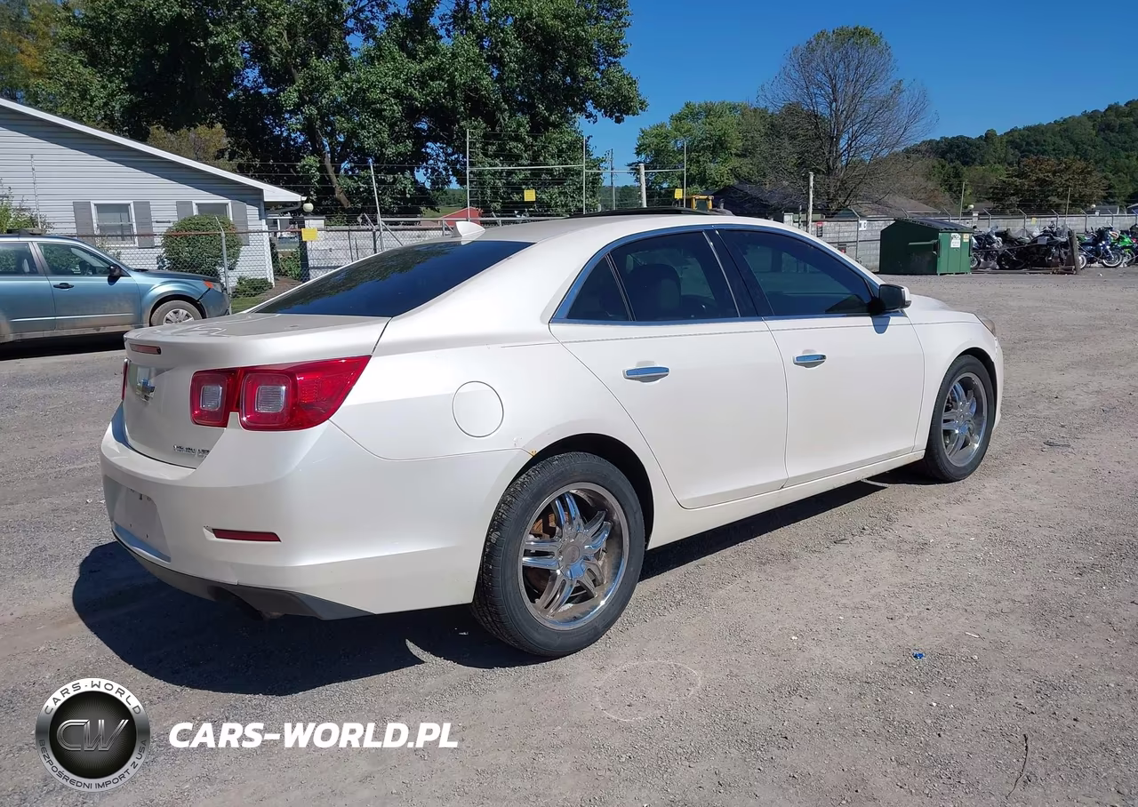 2013 Chevrolet Malibu 1Lz VIN:1G11H5SA2DF203225 - 4
