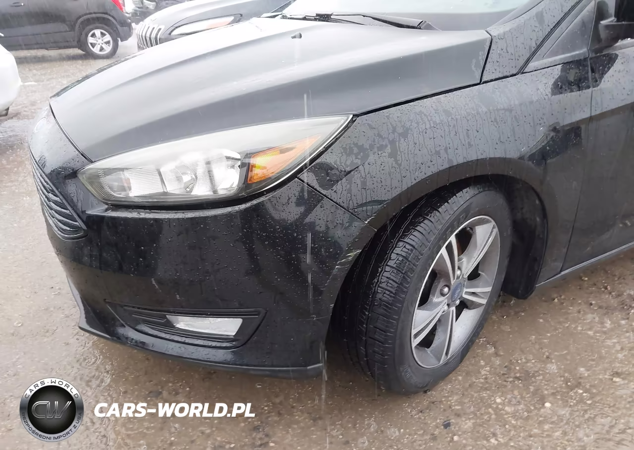 2016 Ford Focus Se VIN:1FADP3KE1GL328789 - 6