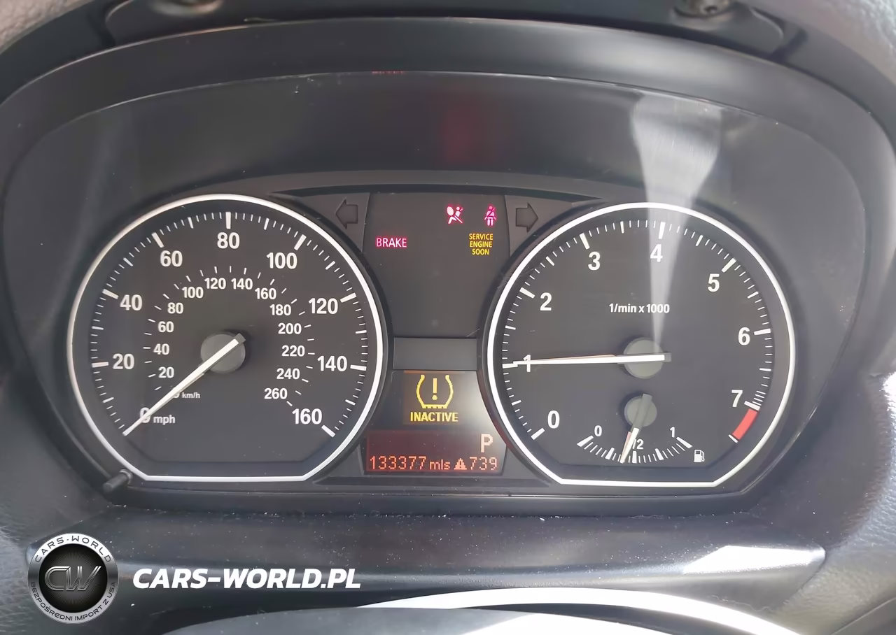 2011 BMW 1 Series 128I VIN:WBAUP7C55BVK78179 - 7