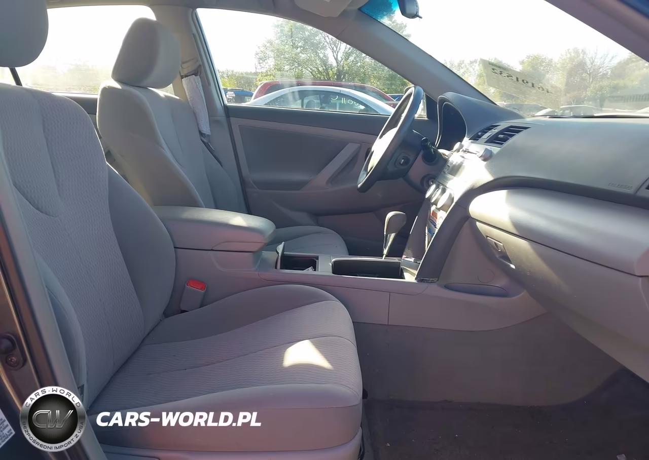 2010 Toyota Camry Le VIN:4T4BF3EKXAR071060 - 5