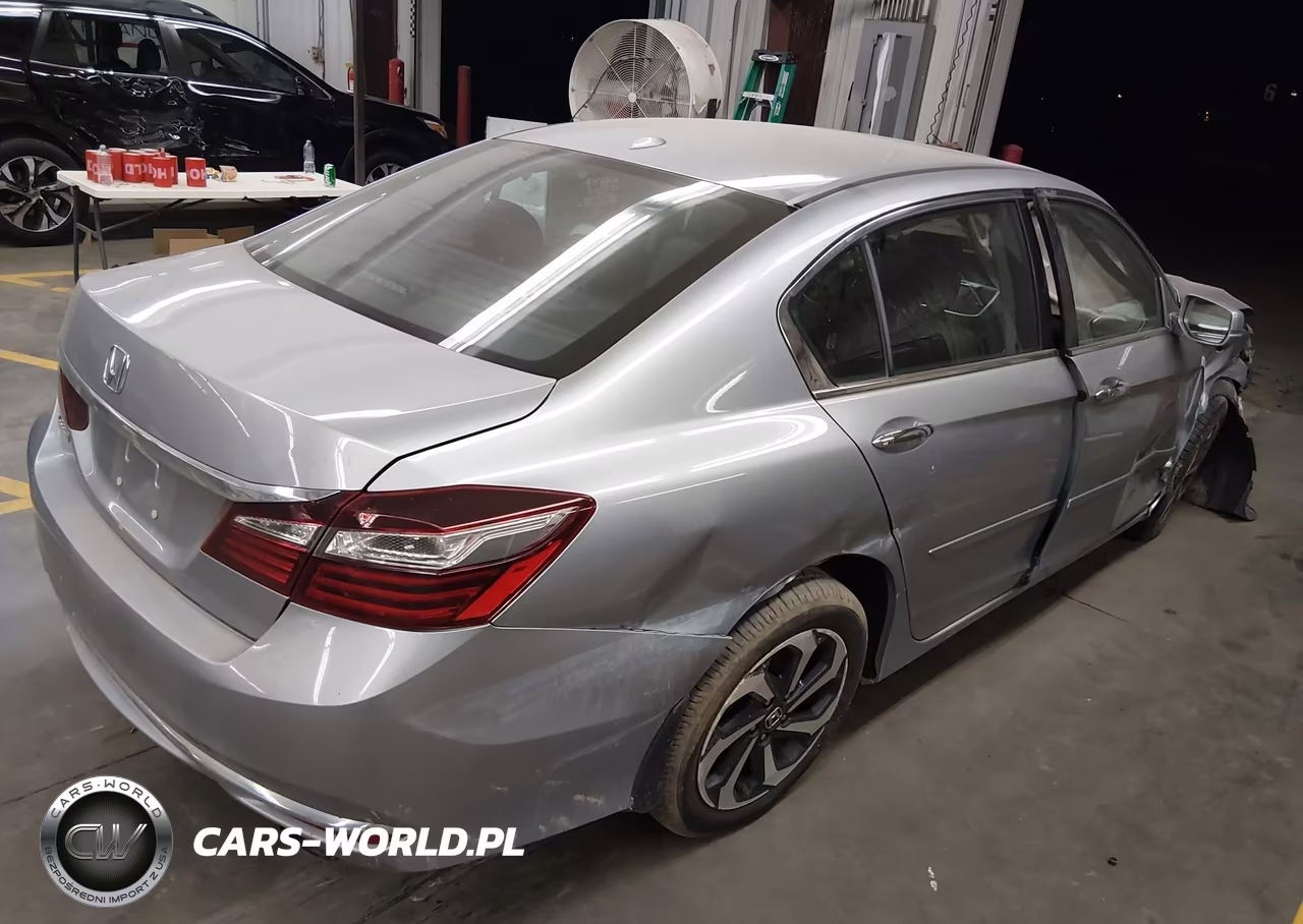 2017 Honda Accord Ex-L VIN:1HGCR2F85HA066577 - 4