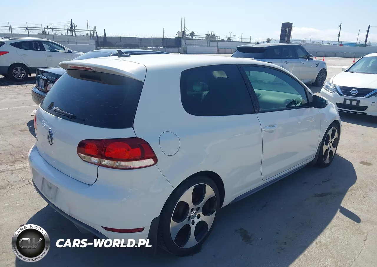 2011 Volkswagen Gti 2-Door VIN:WVWFD7AJ5BW159837 - 4